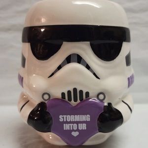 2022 Star Wars Stormtrooper 13.5 oz Mug Valentines "Storming into UR Heart" RARE